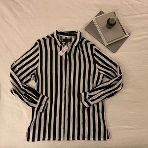 L NEW Men's vertical striped button down